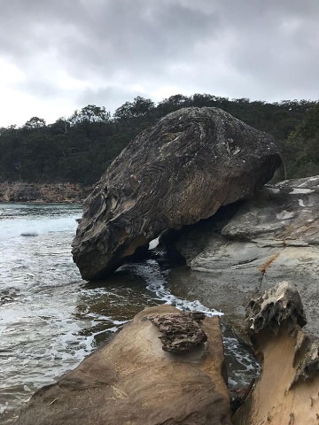 05 Balancing rock