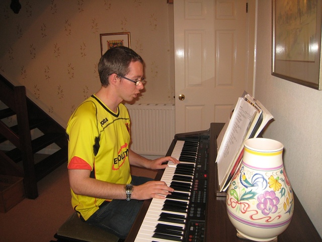 Ed, tickling the ivories