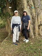 Pene and Sarah at Gerda's tree